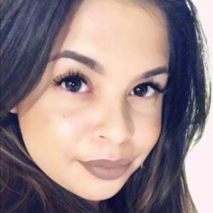 Meet your Posher, Victoria
